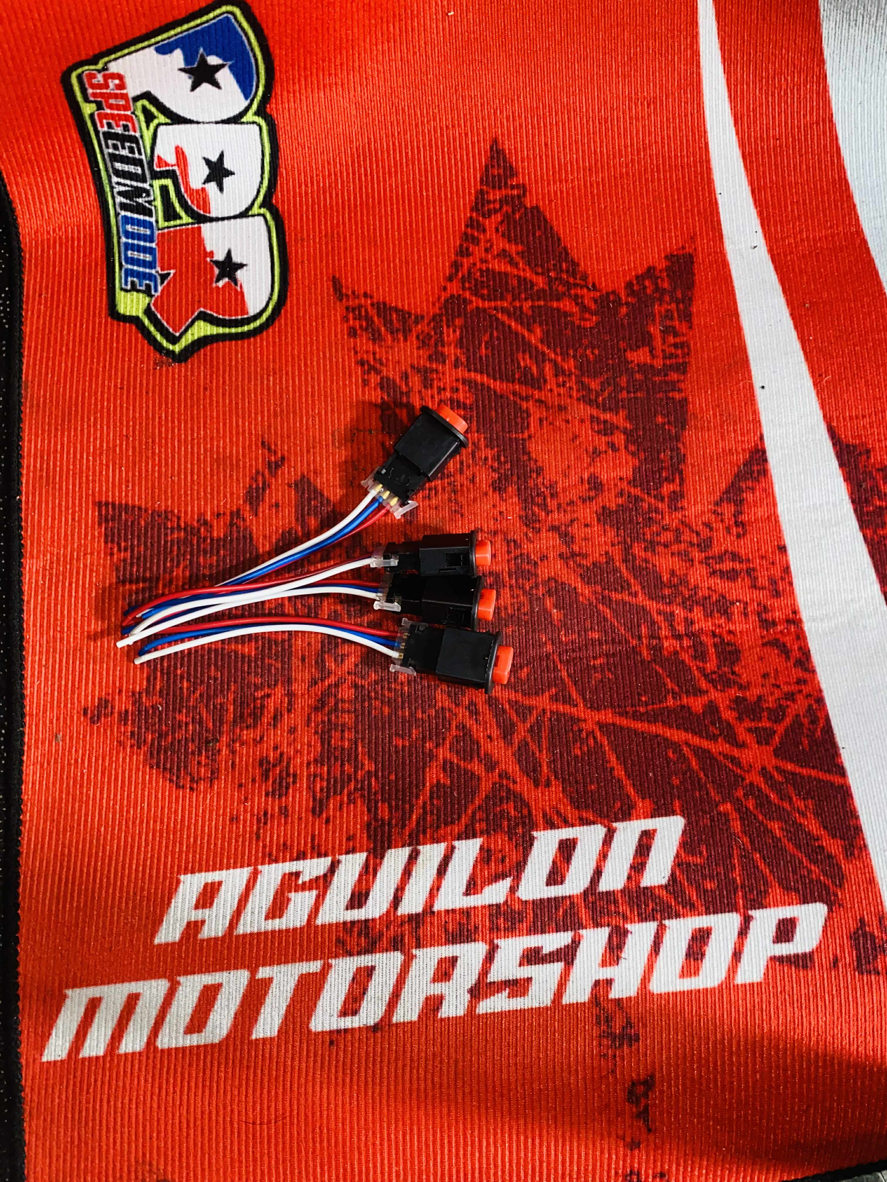 Hazard Switch with Socket